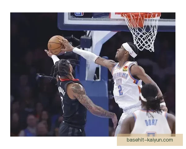 埃利亚·阿德巴约近期表现稳健，助力球队竞争力增强